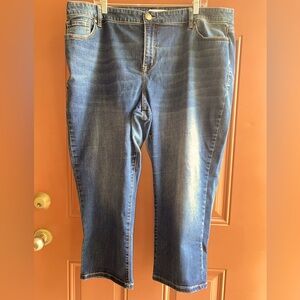 Lane Bryant Size 18 Mid-Rise Boyfriend Capri With Flex Magic Waistband